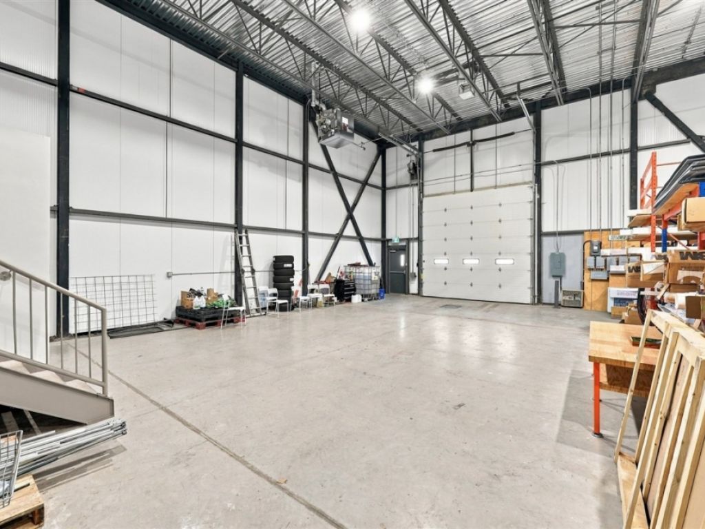 Industrial space for rent