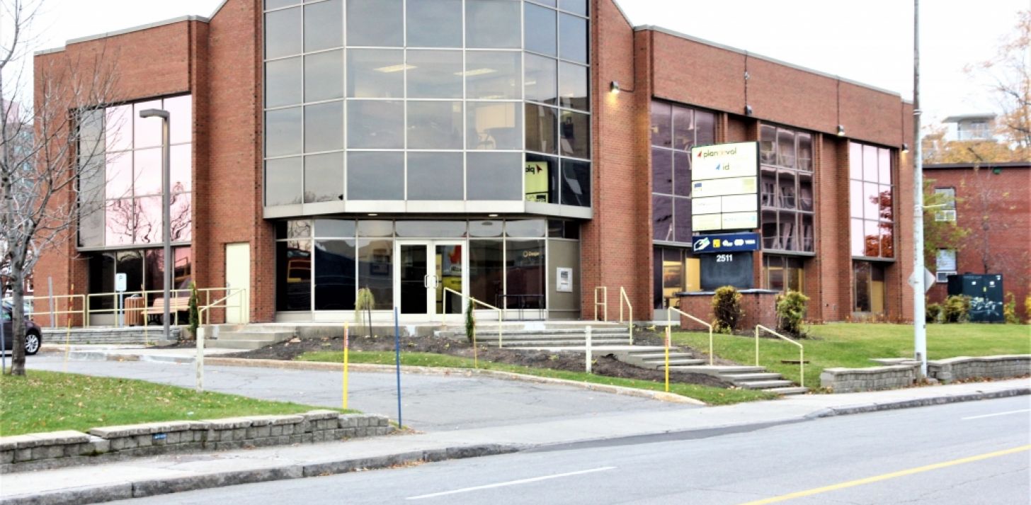 2511 chemin Sainte-Foy  Une adresse professionnelle au c�ur de Sainte-Foy - &Agrave; louer