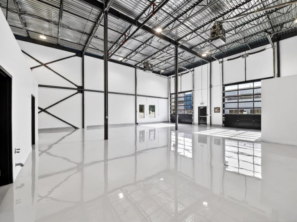 Industrial building for sale � $350/sq.ft.