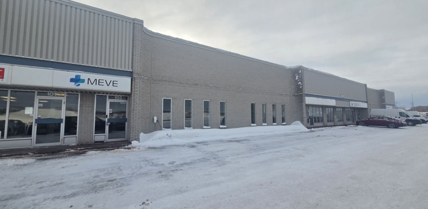 Espace industriel &agrave; louer � 3260 avenue Watt, local 102 - For Rent