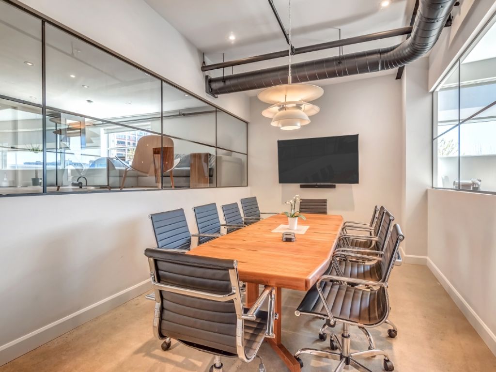 Office and industrial spaces for rent-District Beaumont-6833 De L'�p�e