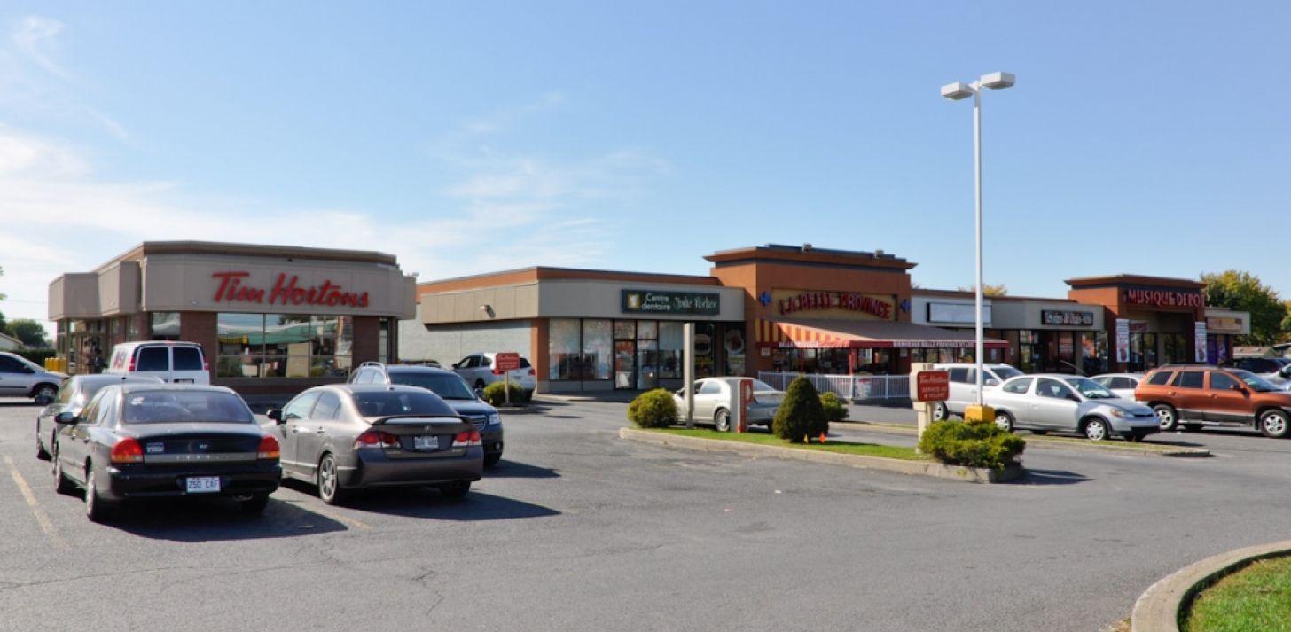 St-Jean-sur-Richelieu - Local à louer 2200 pc - For Rent