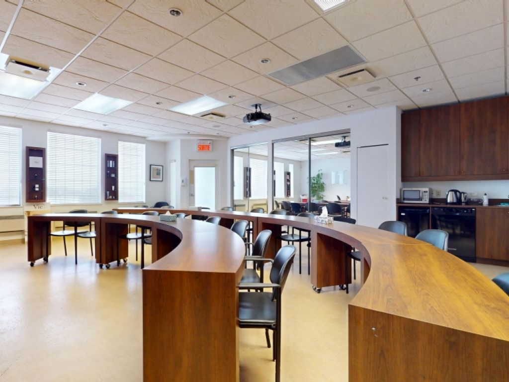  Industrial Space for Rent | Boisbriand | 2500 to 50 000 FT�