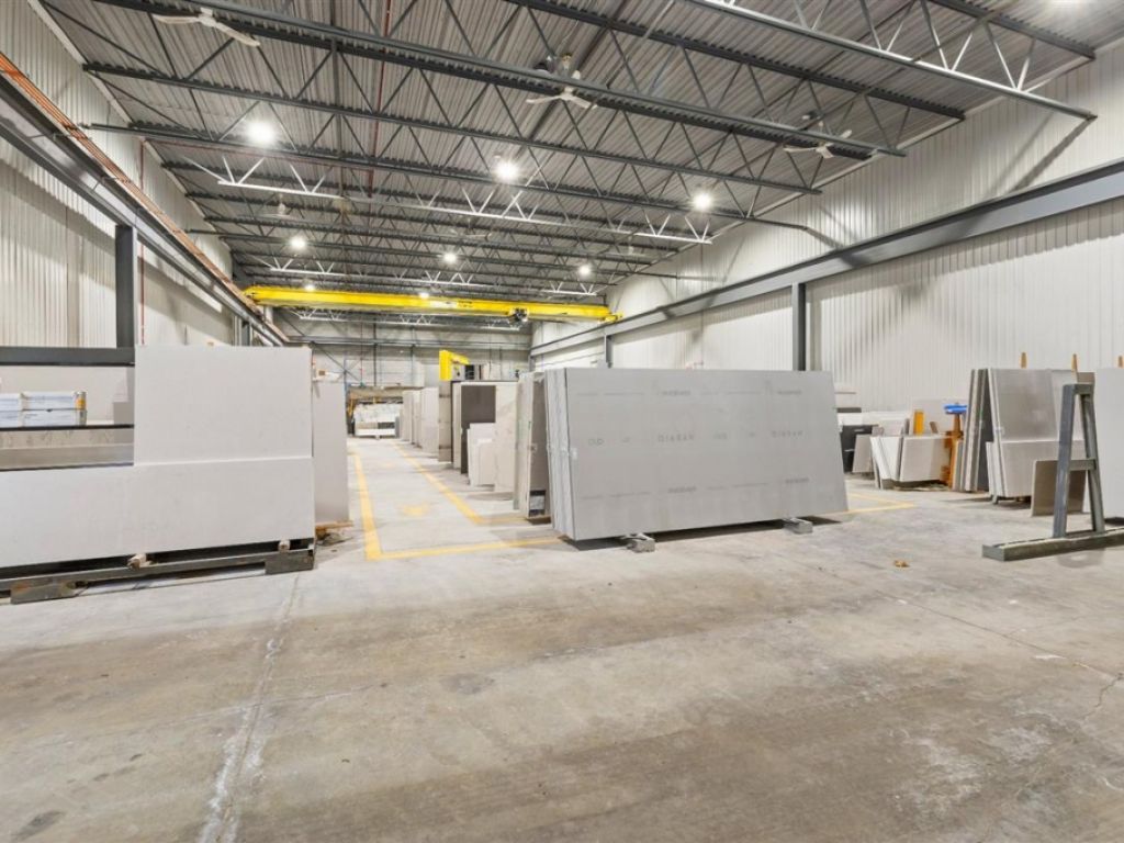 B�tisse industrielle � vendre