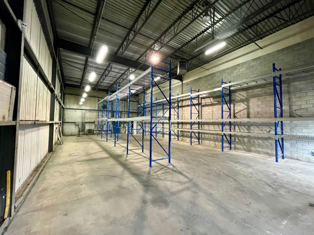 Industrial premises for rent