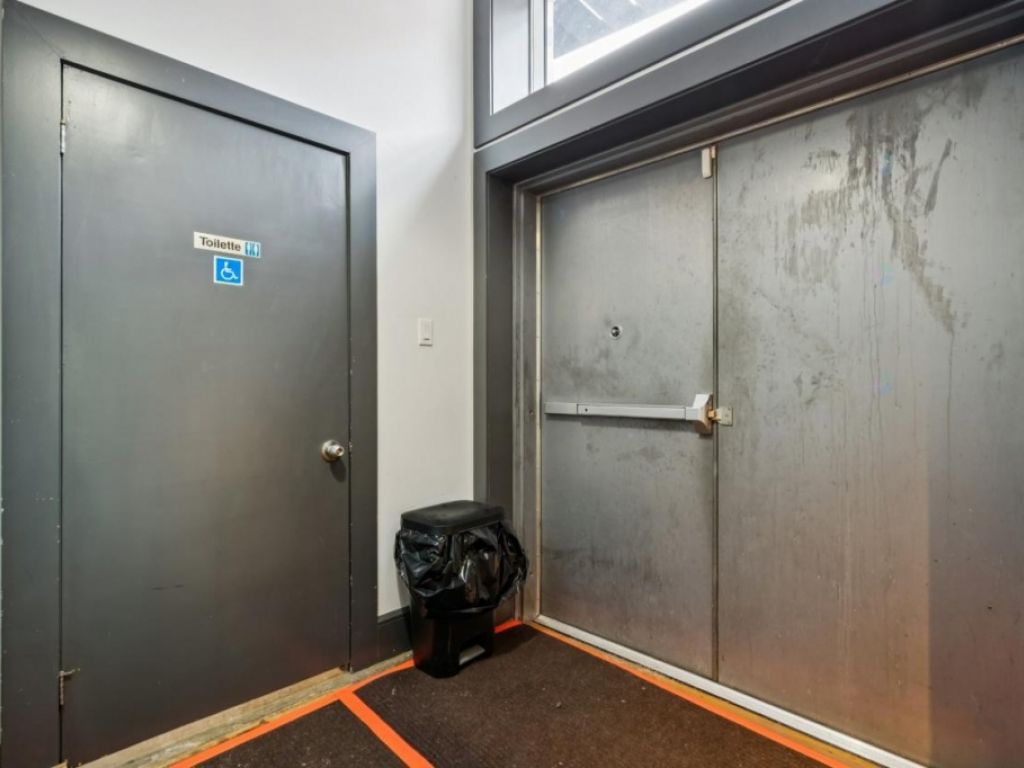 Condo commercial 3500 pc sur 2 �tages Villeray