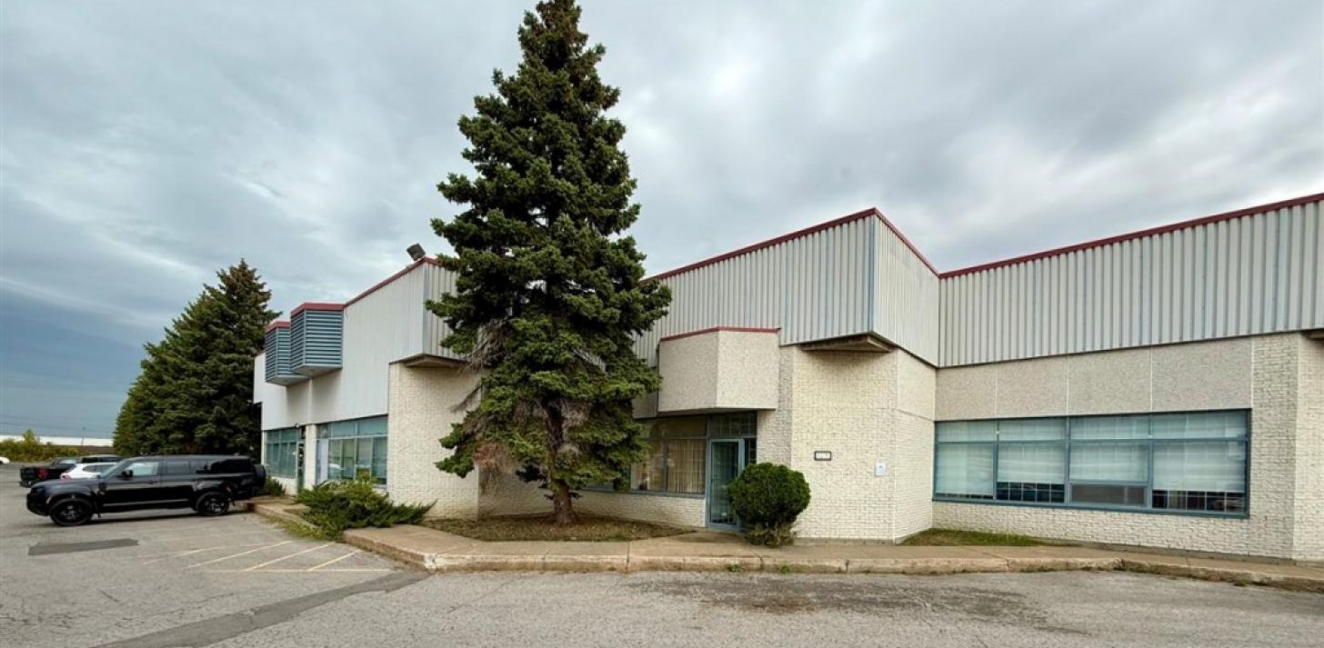 Industrial space for lease - 1275 Rue Bergar, - For Rent