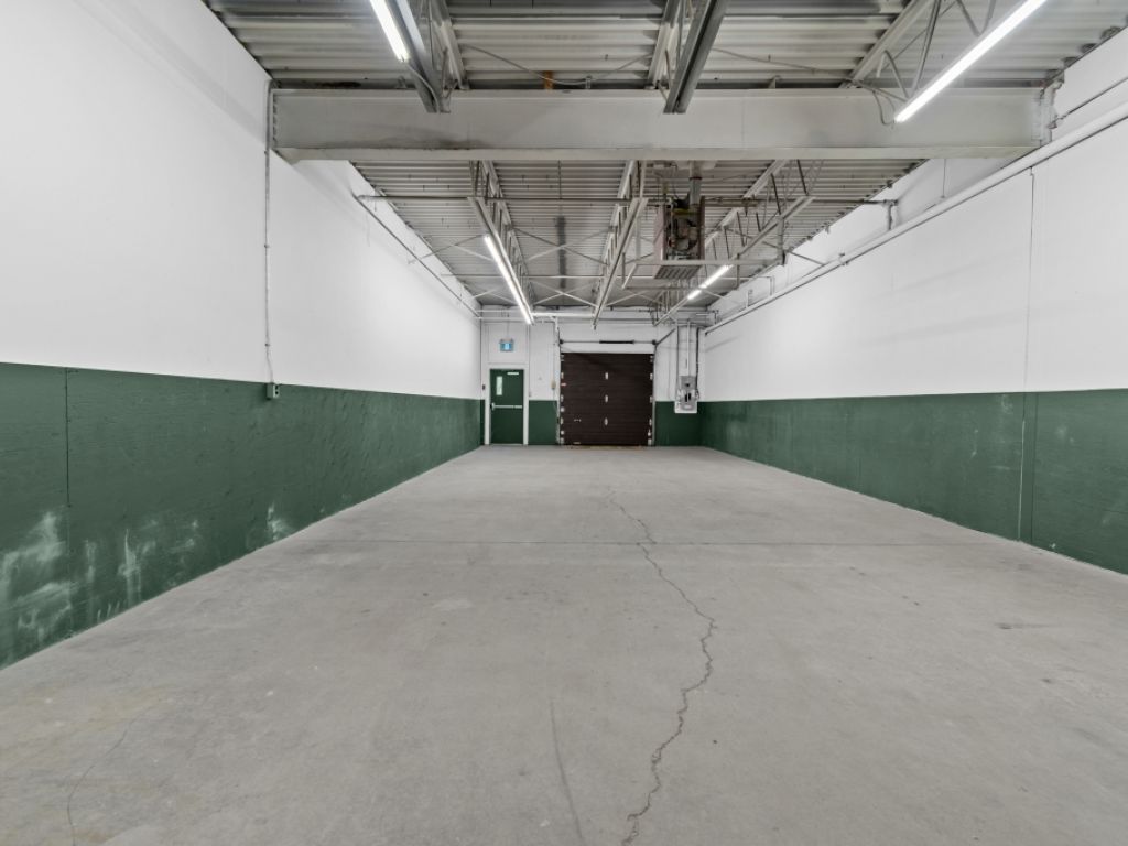 Local industriel � louer - 925 Newton - Les Rivi�res