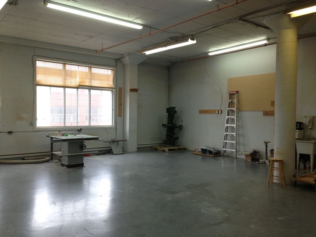 Commercial space for rent in Rosemont!