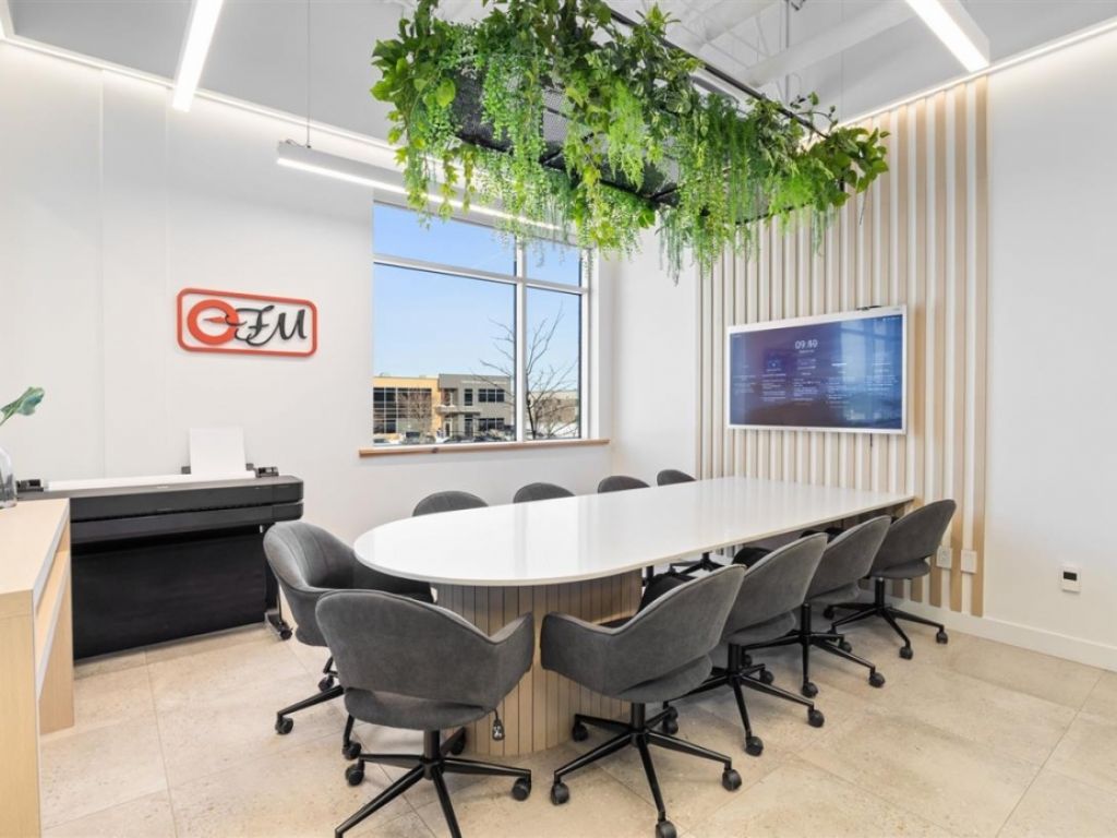 Industrial space for lease - 1329 Rue Nationale