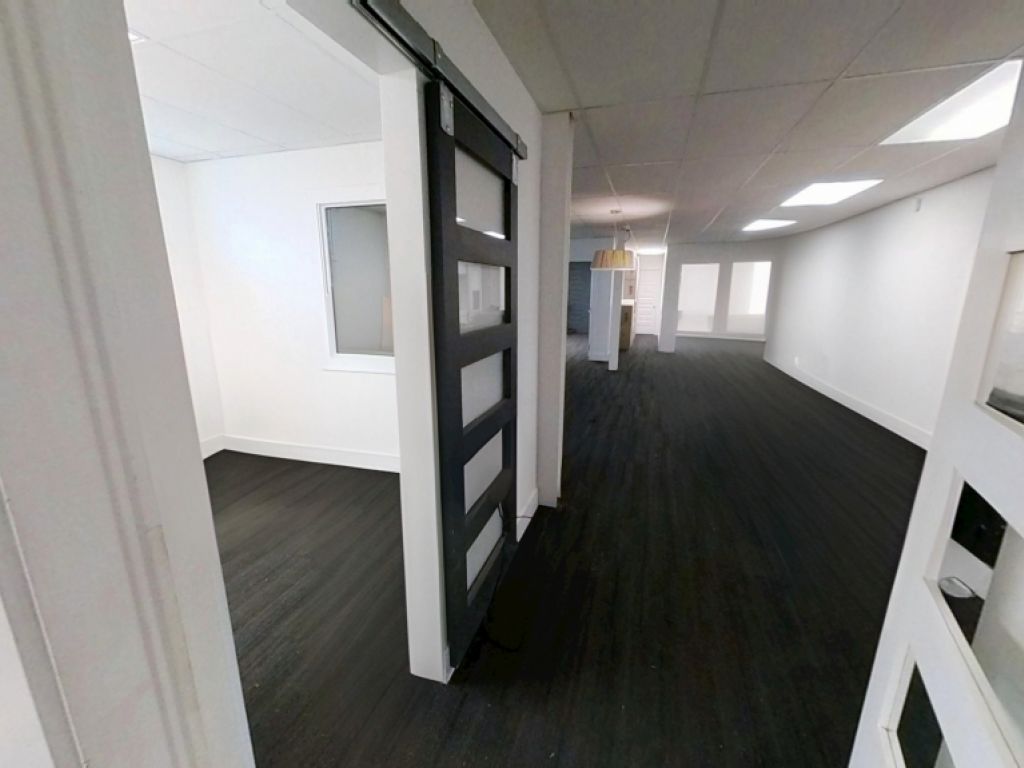 LOCAL INDUSTRIEL NEUVILLE