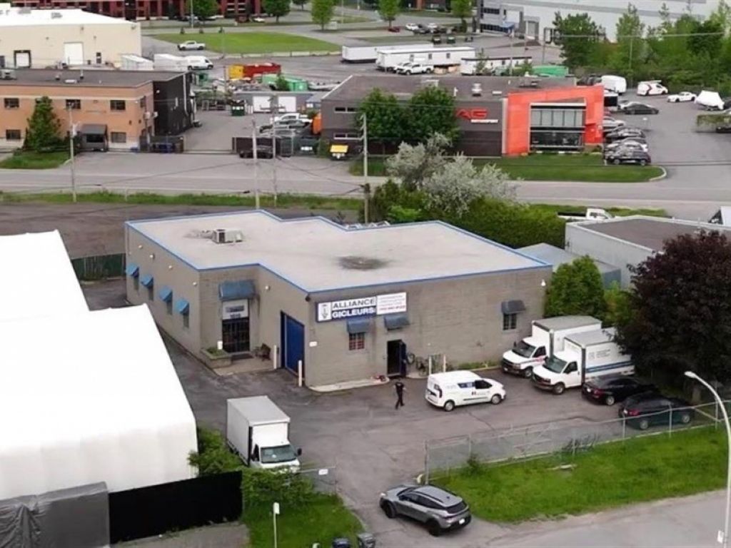 B�tisse industrielle � vendre