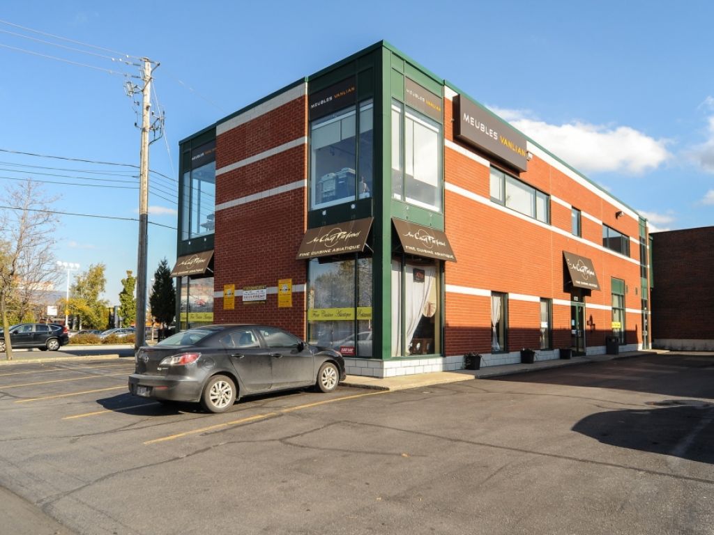 SPACE FOR RENT 1250 SQF
