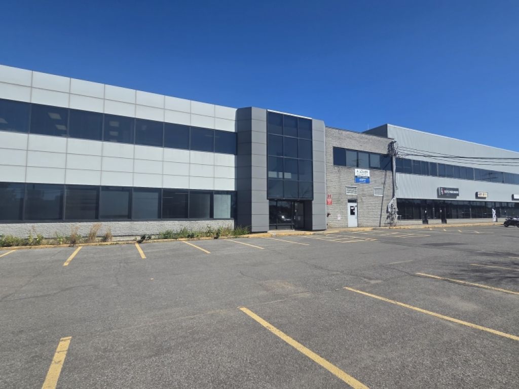 Espace de bureau au 455 Marais -  partir de 1100pc