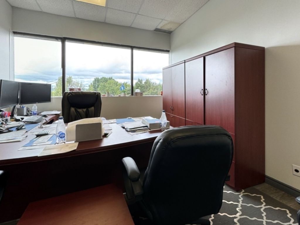 Bureau 251 - Plaza Laval  Ste-Foy