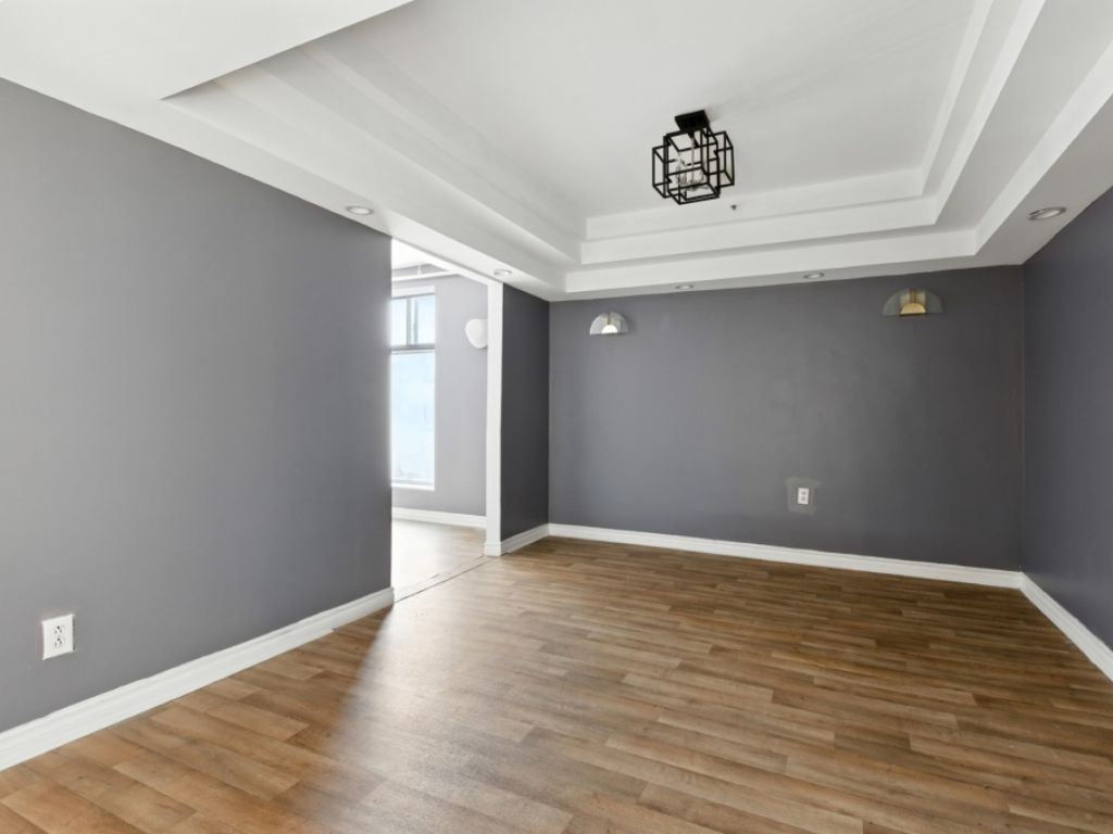 COMMERCIAL SPACE FOR RENT � LAVAL