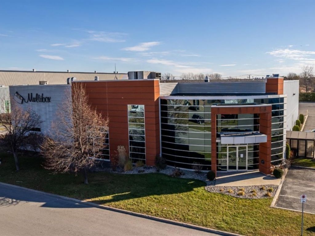 Industrial building for sale