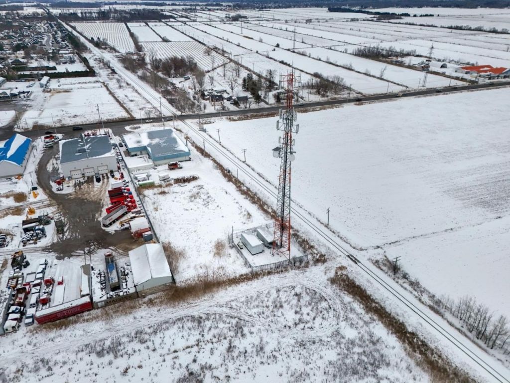 Unique property with endless opportunities in Lanaudiere