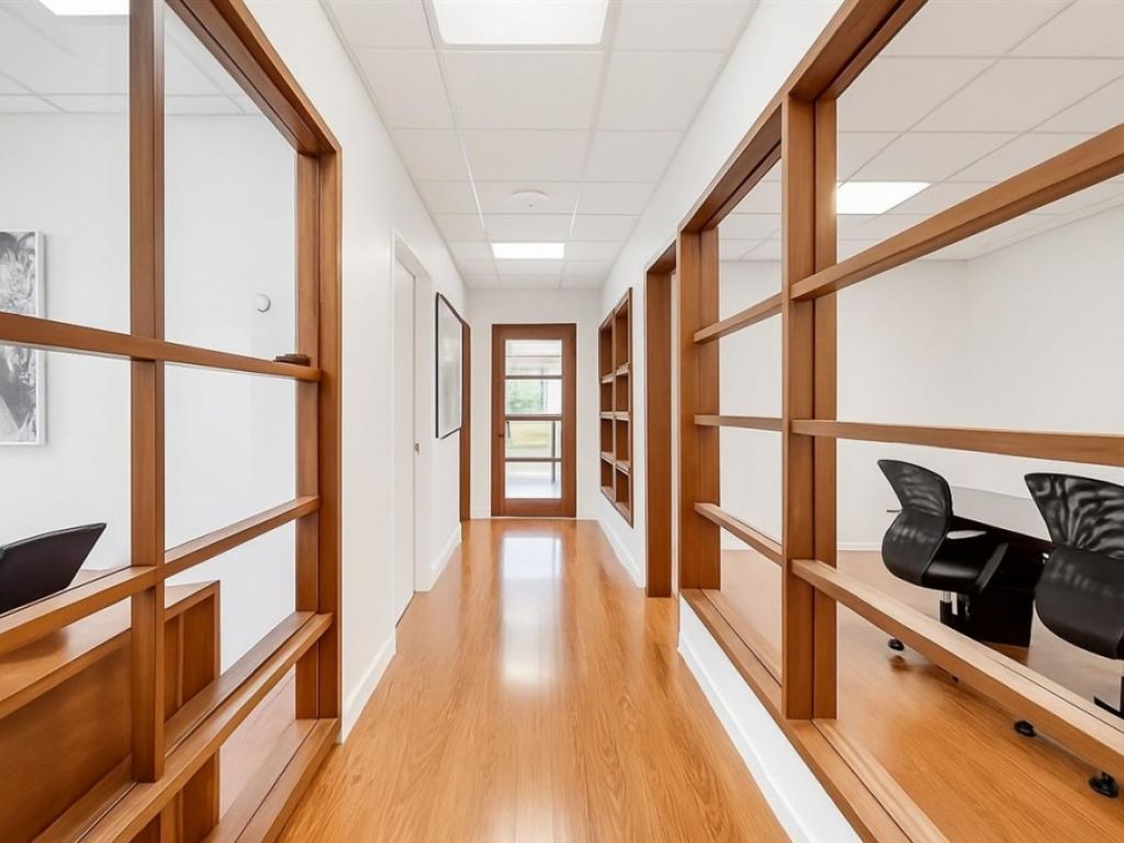 Espace bureau/entrep�t � louer � 3075-3077 Rue Peugeot, Laval (Chomedey)