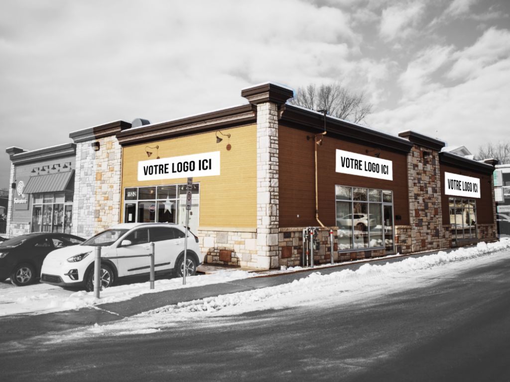 COMMERCIAL CORNER UNIT FOR RENT