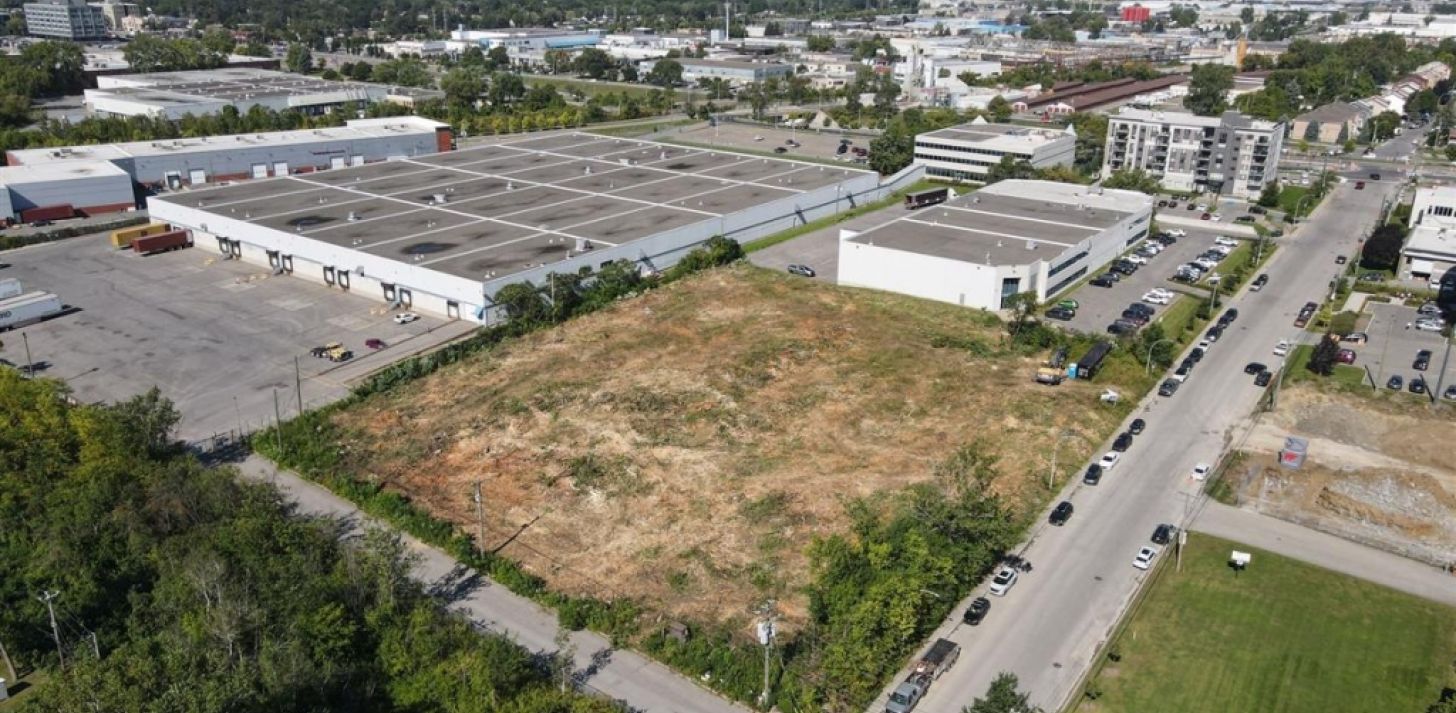 Industrial condo for sale � $330/sq.ft. - For Sale