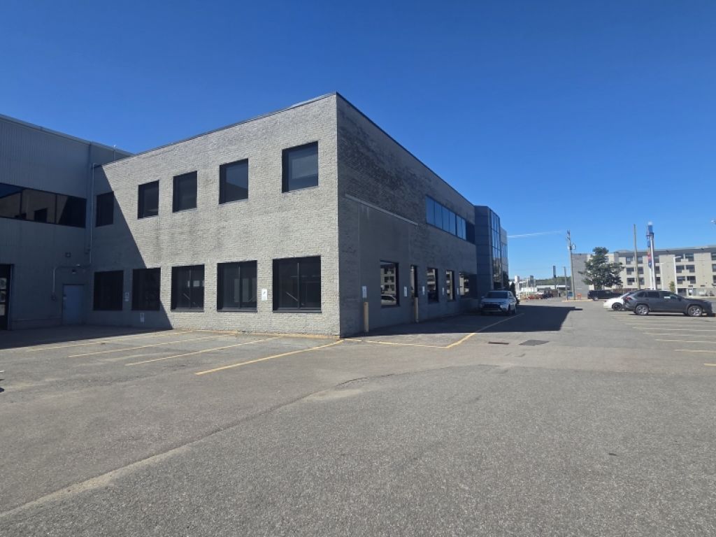 Espace de bureau au 455 Marais -  partir de 1100pc