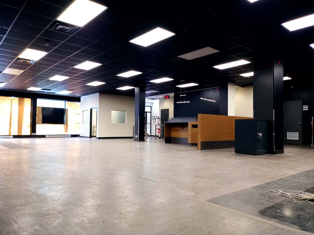 Espace commercial / bureau cl en main sur Saint-Hubert