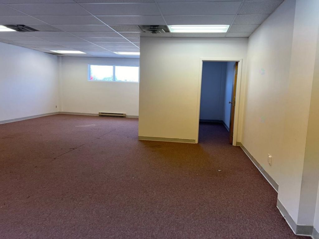 931 sqft office on Sherbrooke $625* Montreal Mercier