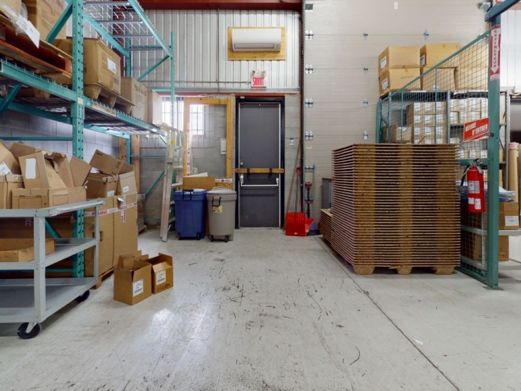  Industrial Space for Rent | Boisbriand | 2500 to 50 000 FT�