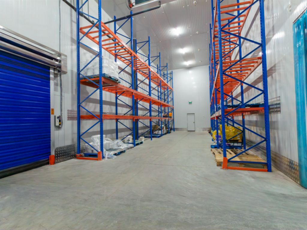 INDUSTRIAL WAREHOUSE FOR RENT, CANDIAC - 6,200 TO 55,934 ft2