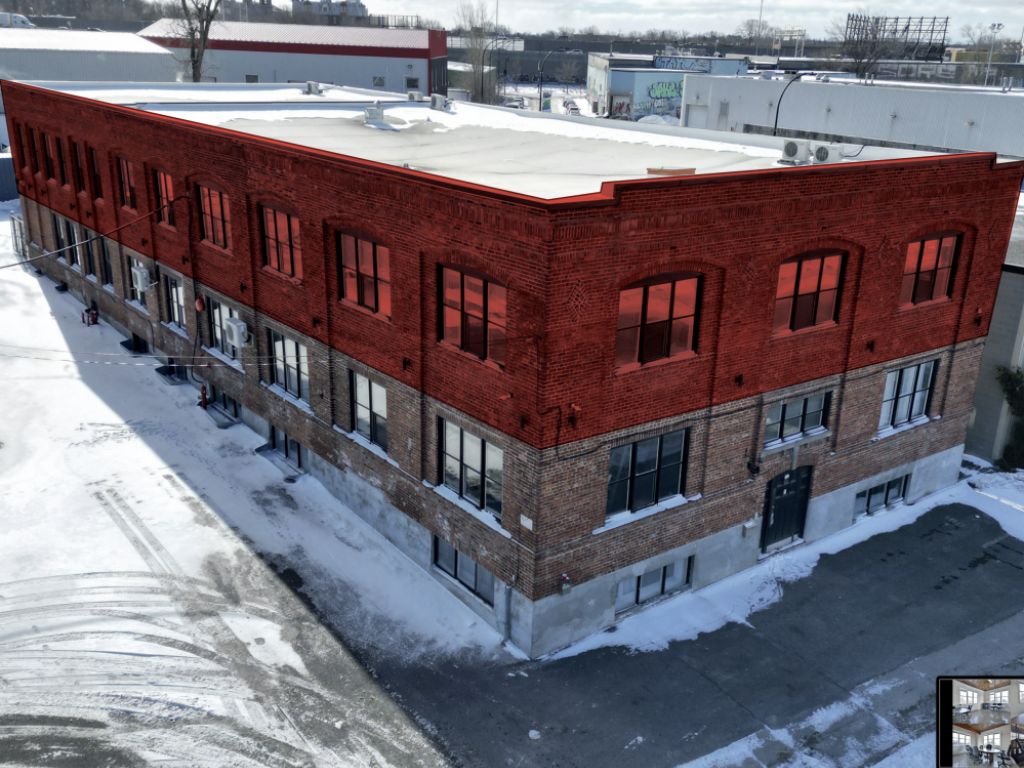 Office space FOR RENT in front of the Lachine Canal