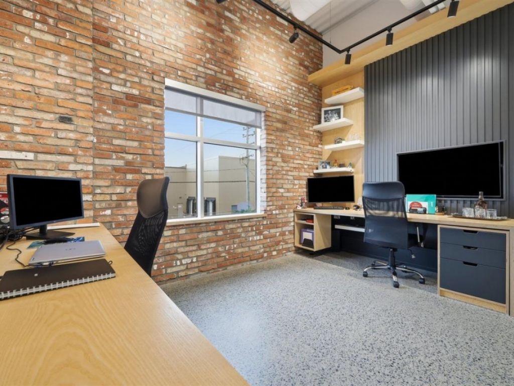 Condo industriel � vendre