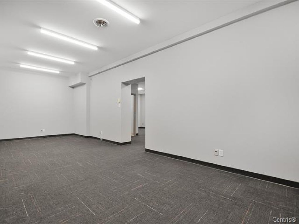 Offices for rent in strategic place 