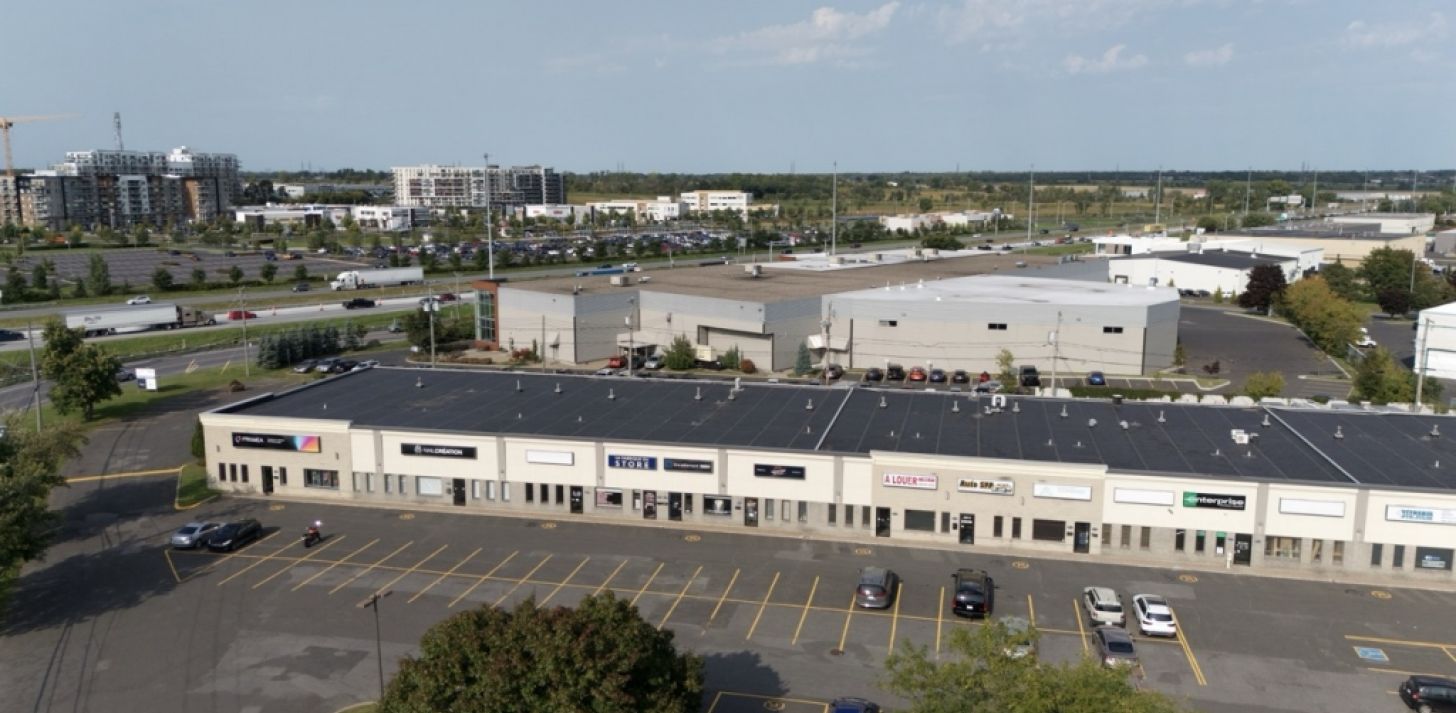 Commercial space for lease (Retail, contractor shop, warehousing, light industrial) - For Rent