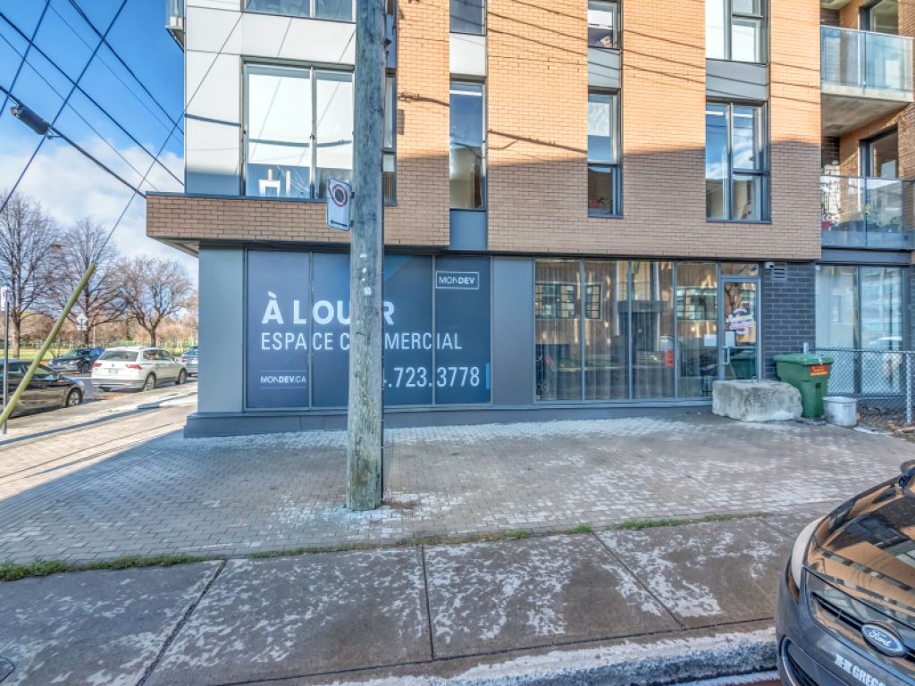 Espace commercial  louer dans le Mile-Ex | Parc Jarry