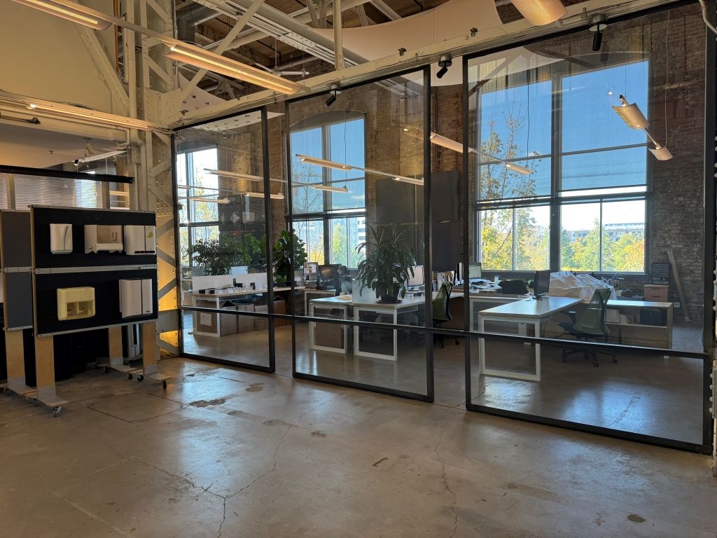 Technople Angus      2522 square feet