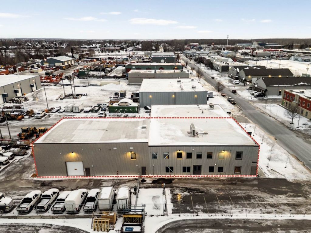 Bureau et espace industriel 3453 � 14183 pc Sainte-Catherine