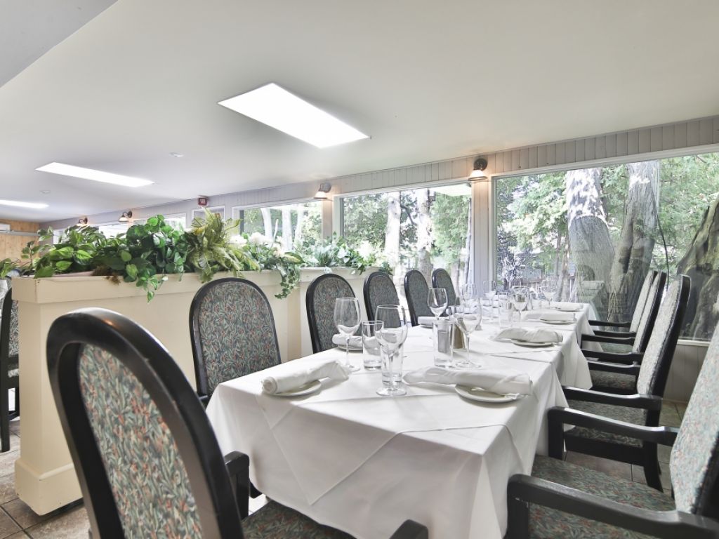 Restaurant with reception room for sale