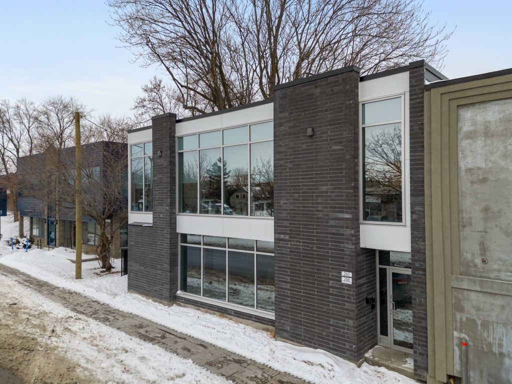 New 1,200 sq. ft. office / commercial space � La Prairie