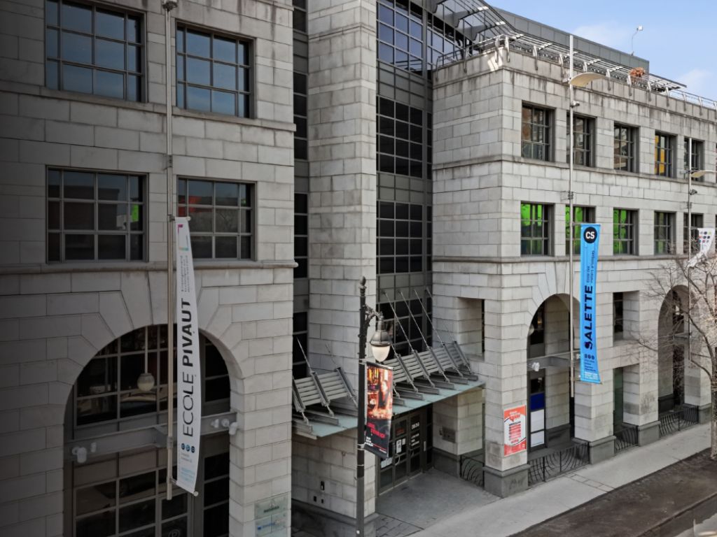 EX-CENTRIS FOR SALE / FOR RENT