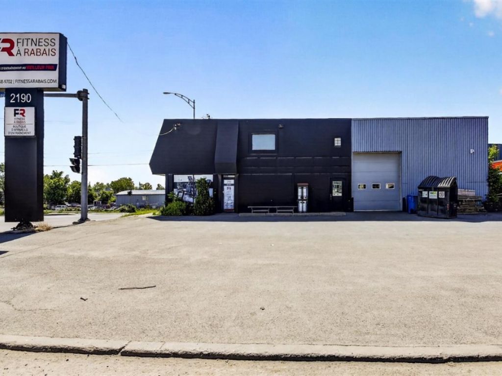 B�tisse commerciale/Bureau � vendre