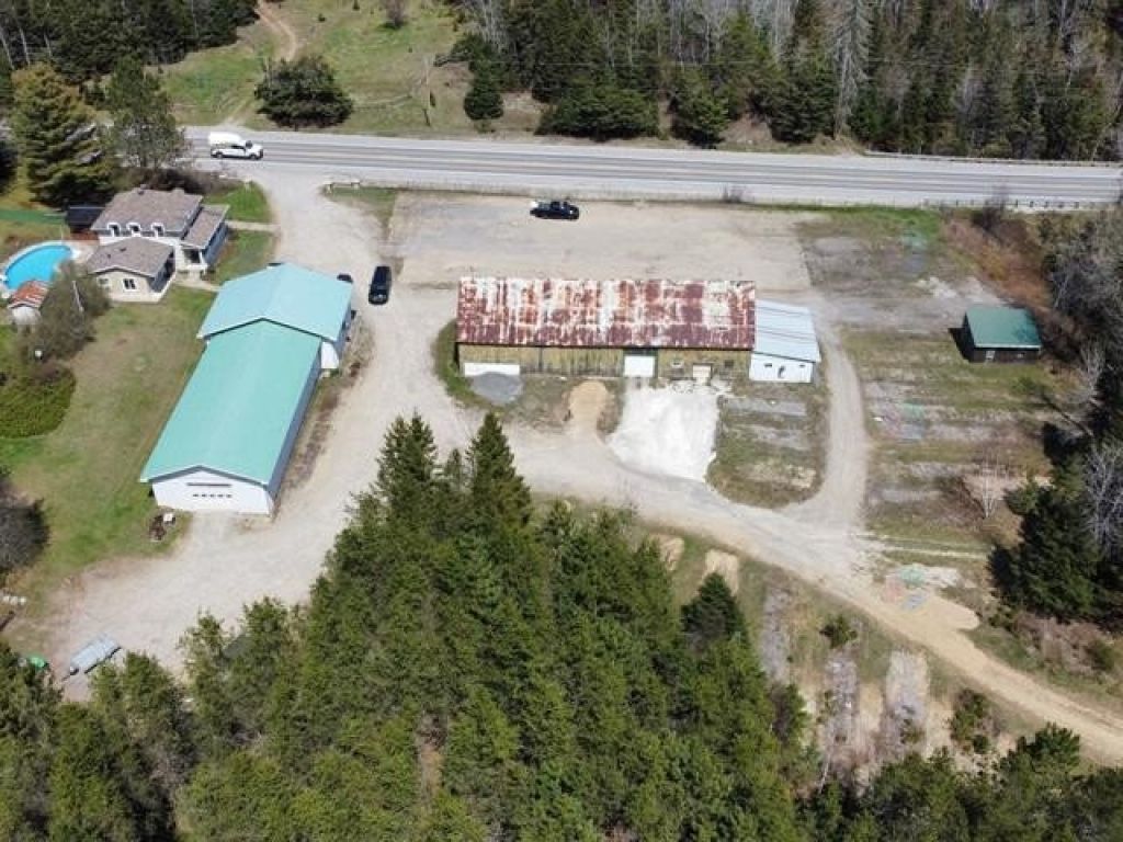 House, Warehouse, Garage, Barn, Riviere-Rouge