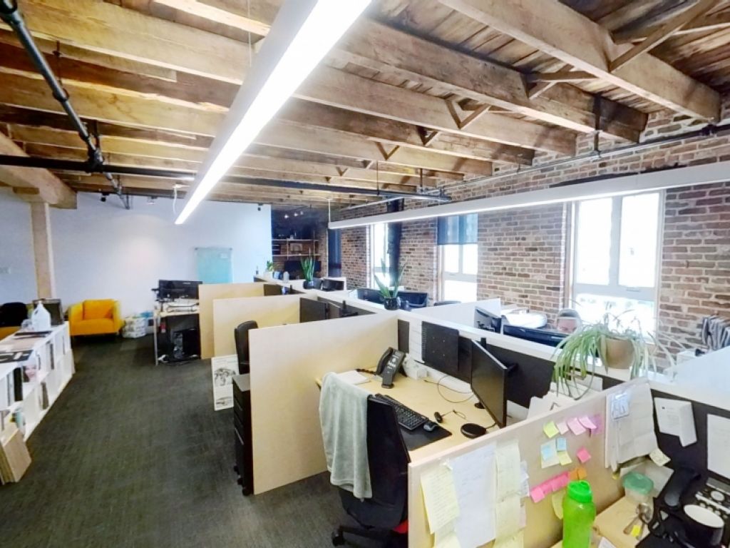 Bureau � louer � Saint-Roch � 247, rue Saint-Vallier Est, local 300