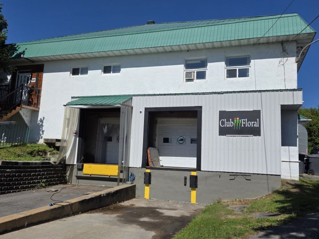 LOCAL 602 - LOCAL INDUSTRIEL � NEUVILLE