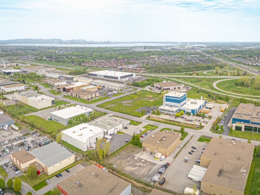 Industrial building for sale Candiac