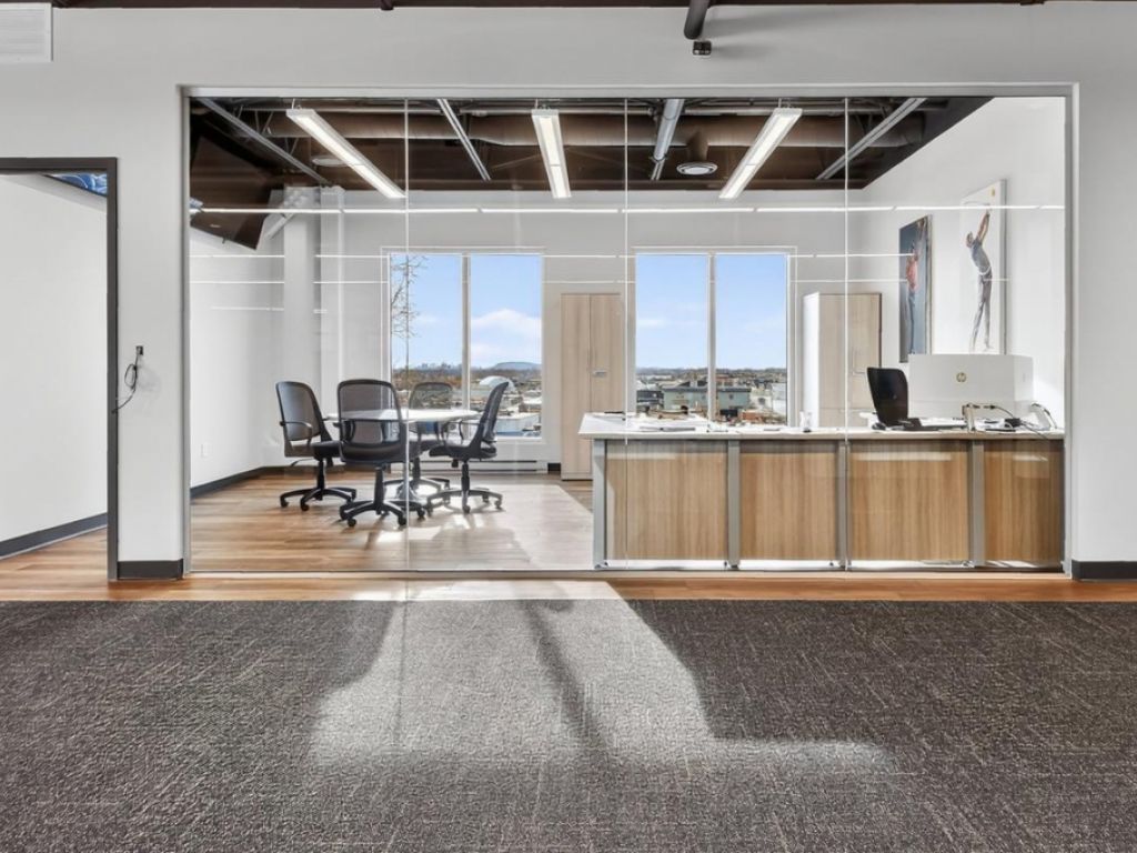 Industrial building for sale