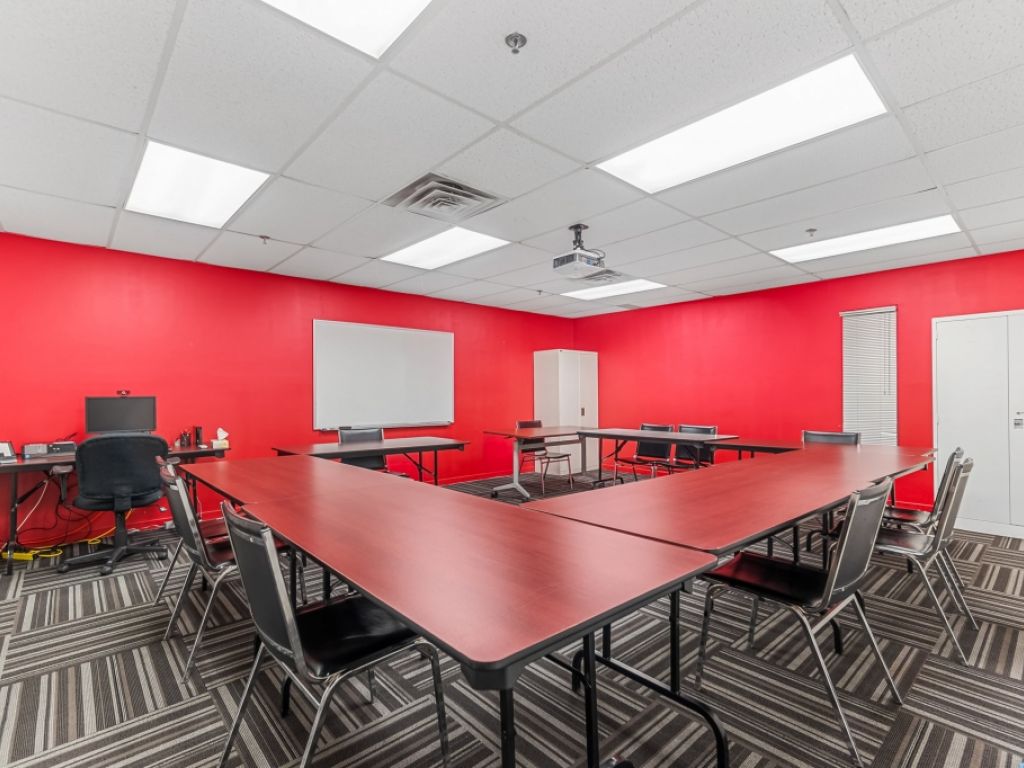 PLAZA LAVAL  SAINTE-FOY - BUREAU 1800pc
