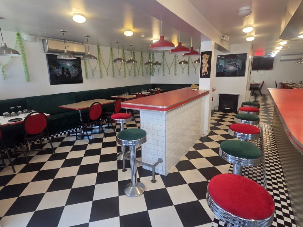 Local commercial � louer � Local de restaurant � 1983, rue de Bergerville, Sillery