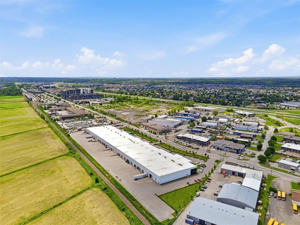 Local industriel � louer