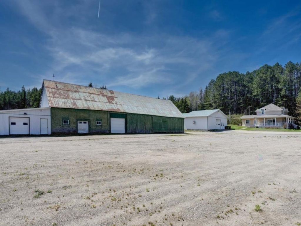 House, Warehouse, Garage, Barn, Riviere-Rouge